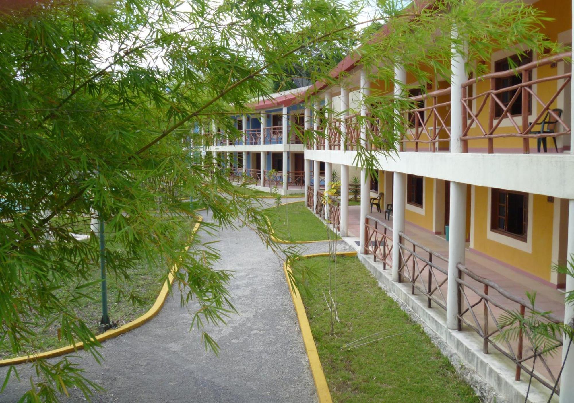 Hotel Debliz Xpujil Zewnętrze zdjęcie